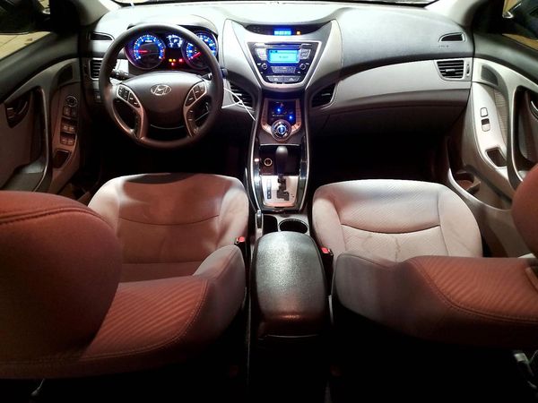 2013 HYUNDAI ELANTRA