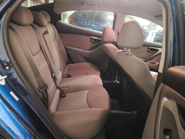 2013 HYUNDAI ELANTRA