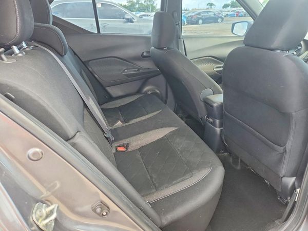 2020 NISSAN KICKS