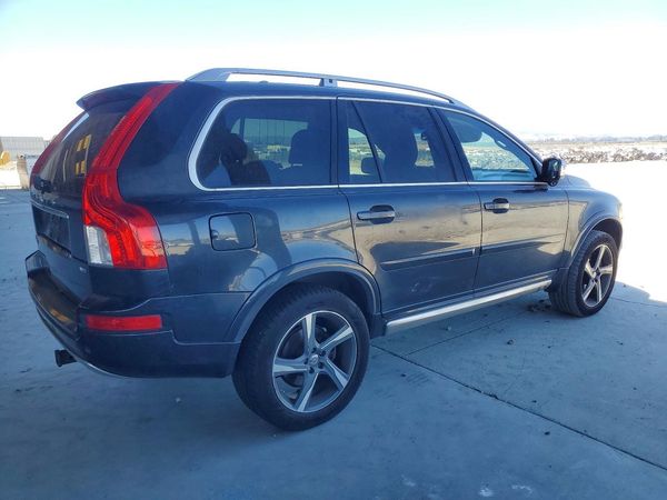 2013 VOLVO XC90