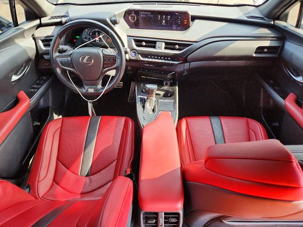 2019 LEXUS UX