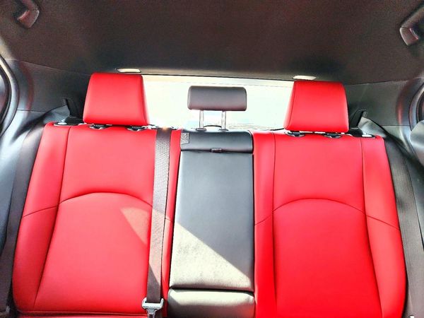 2019 LEXUS UX