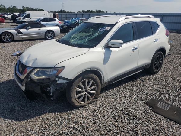 2019 NISSAN ROGUE — Front 3/4