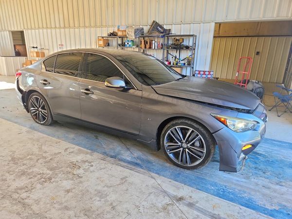 2015 INFINITI Q50