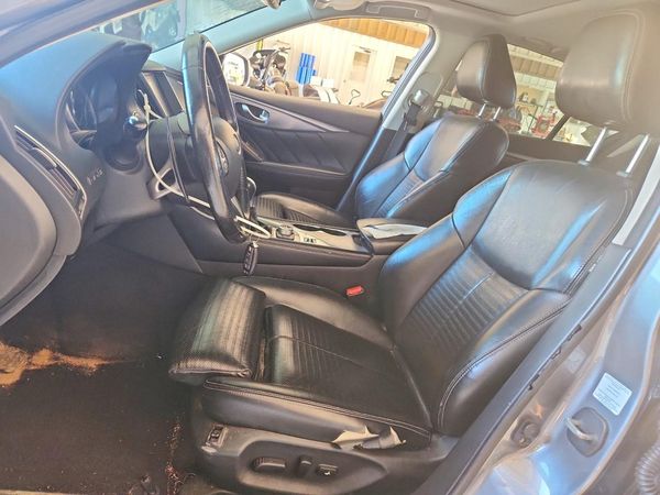 2015 INFINITI Q50