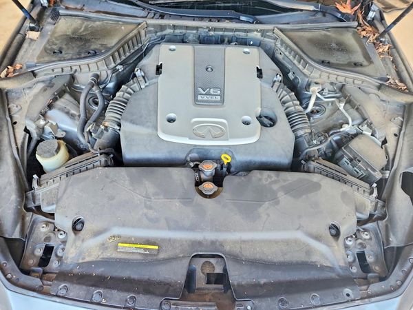 2015 INFINITI Q50
