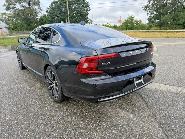2023 VOLVO S90 Plus Bright with Climate