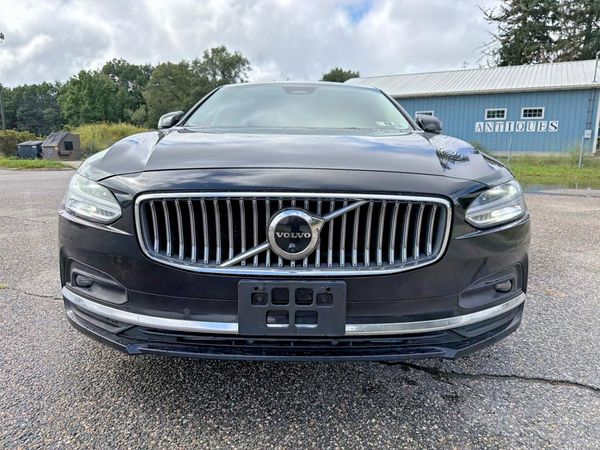 2023 VOLVO S90 Plus Bright with Climate