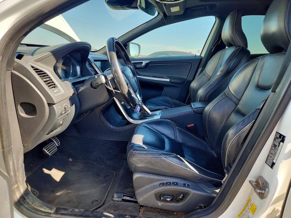2017 VOLVO XC60