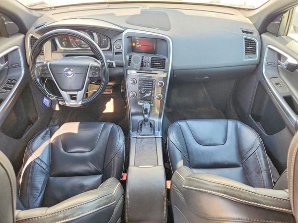 2017 VOLVO XC60