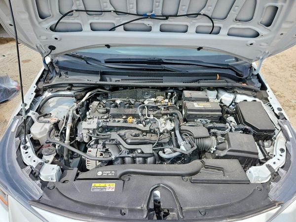 2024 TOYOTA COROLLA