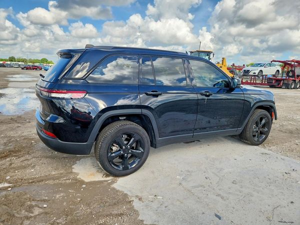 2024 JEEP GRAND CHEROKEE