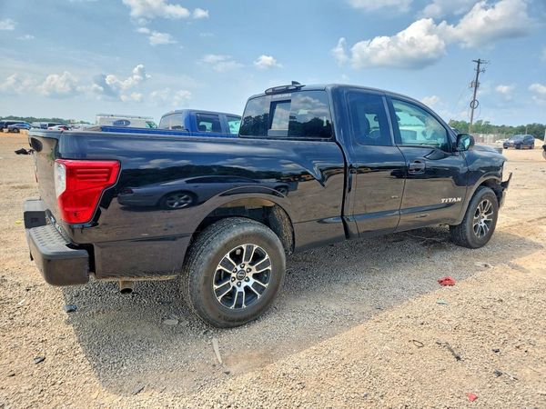 2024 NISSAN TITAN