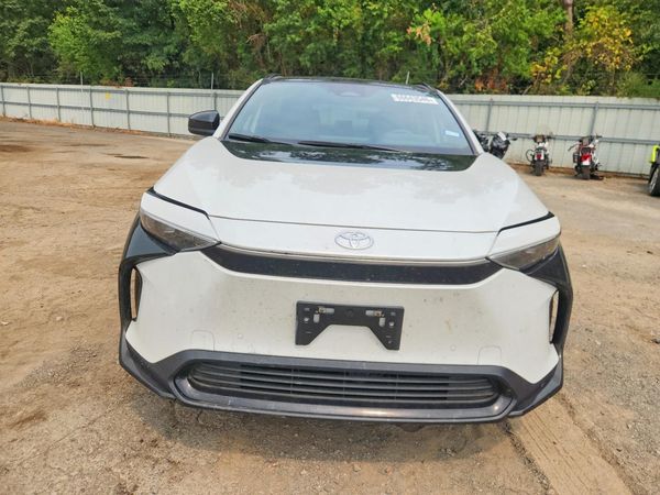 2024 TOYOTA BZ4X