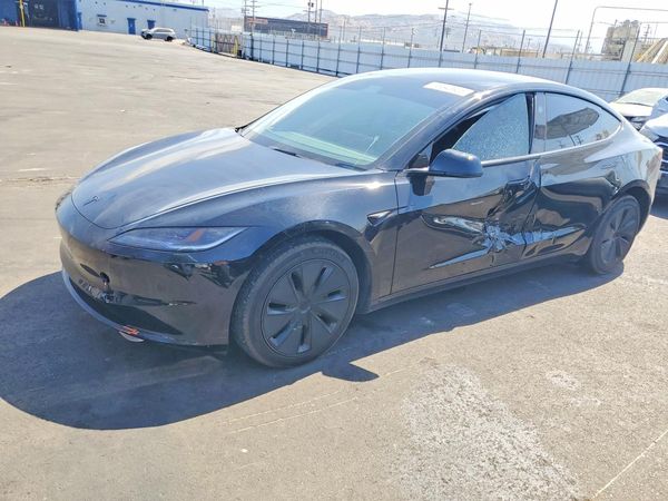 2026 TESLA MODEL 3