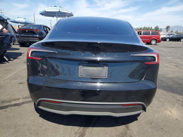 2026 TESLA MODEL 3