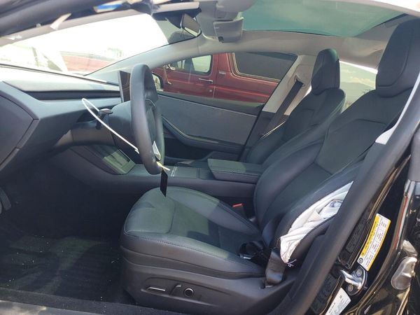 2026 TESLA MODEL 3