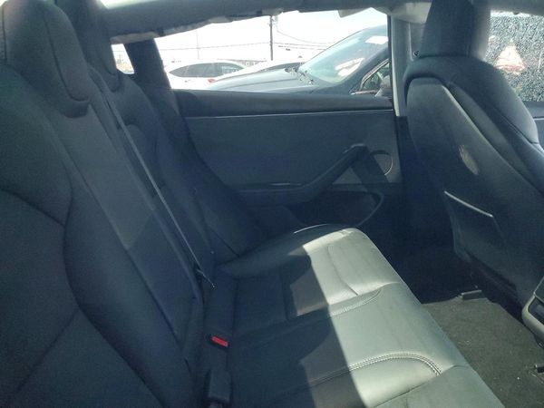 2026 TESLA MODEL 3