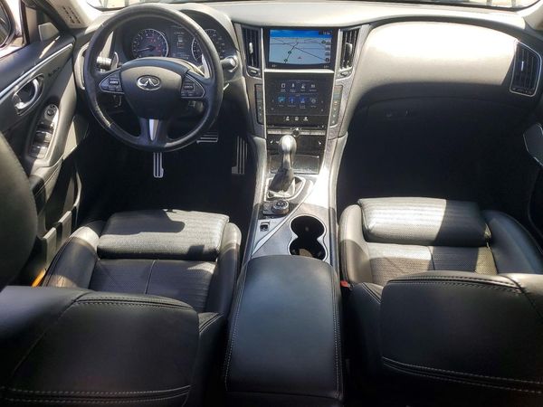 2017 INFINITI Q50