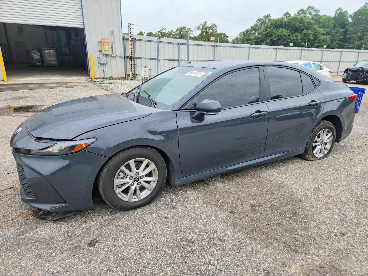 2025 TOYOTA CAMRY — Front 3/4