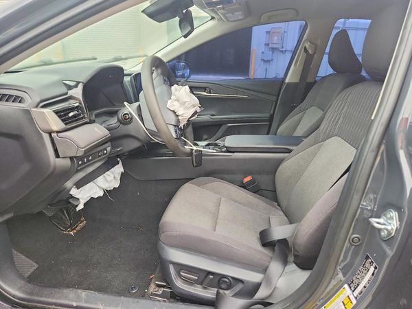 2025 TOYOTA CAMRY — DENT