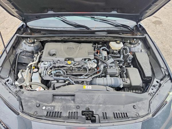 2025 TOYOTA CAMRY — Engine bay