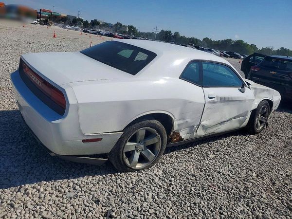 2013 DODGE CHALLENGER Base