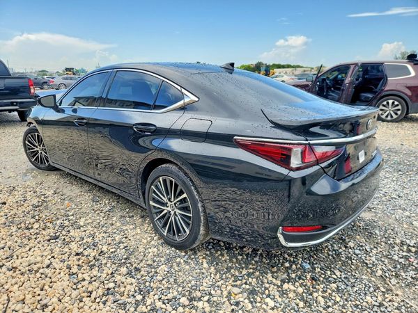 2025 LEXUS ES300 300h Premium — DSRA