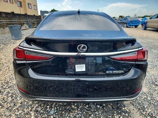 2025 LEXUS ES300 300h Premium — DIRR