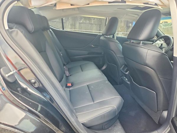 2025 LEXUS ES300 300h Premium — PSRS