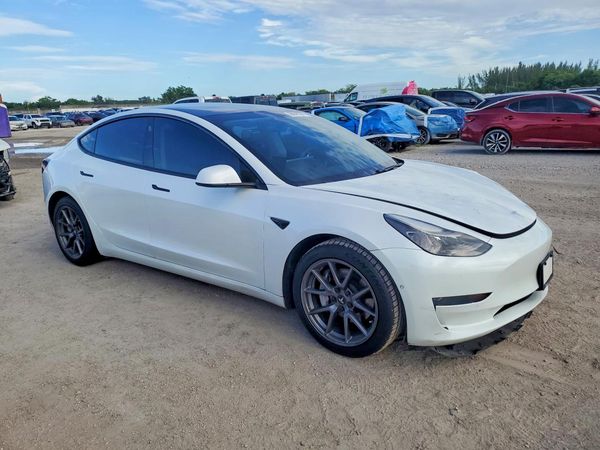 2021 TESLA MODEL 3