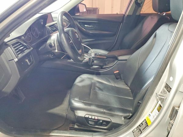 2015 BMW 328 xDrive SA — DENT