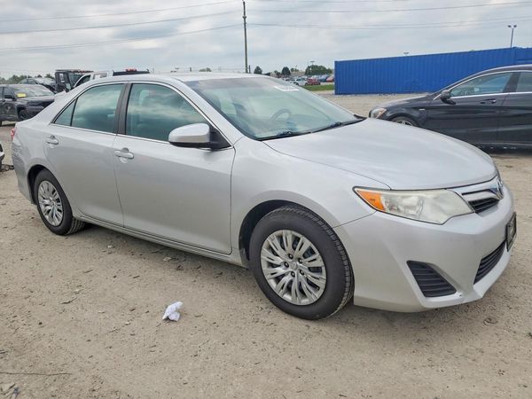 2013 TOYOTA CAMRY — Passenger 3/4