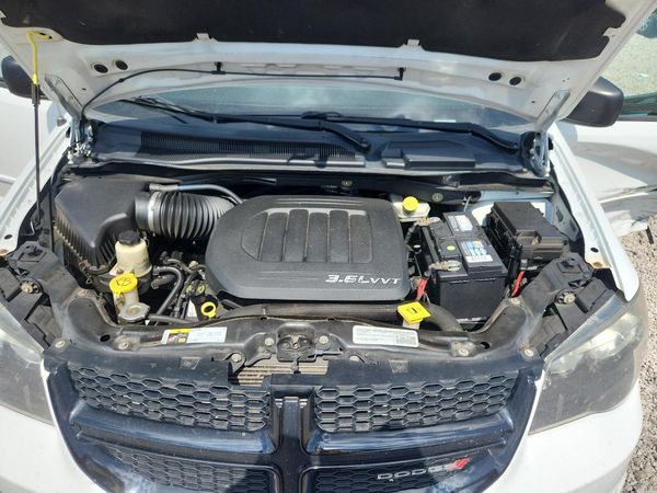 2015 DODGE GRAND CARAVAN SE