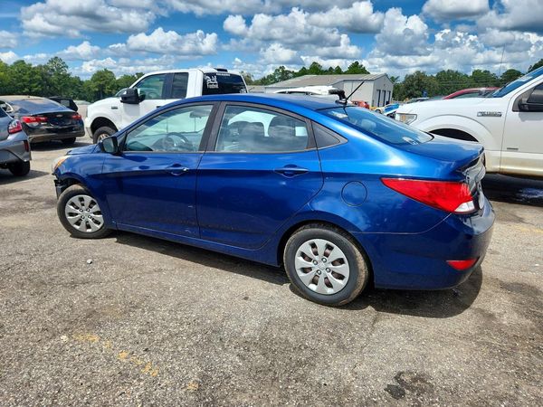 2017 HYUNDAI ACCENT SE Base