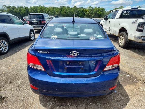 2017 HYUNDAI ACCENT SE Base