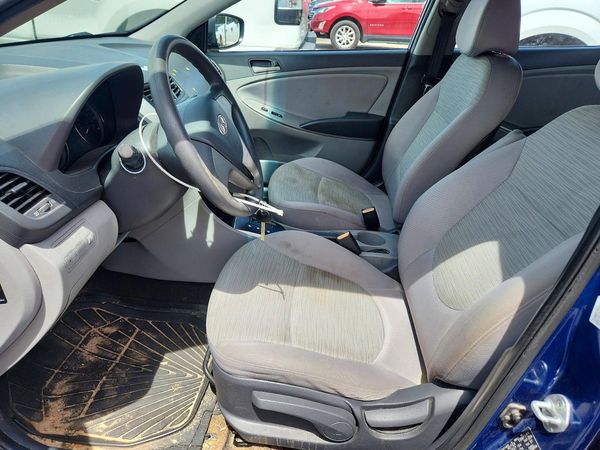 2017 HYUNDAI ACCENT SE Base