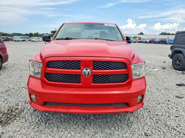 2015 RAM 1500 ST CREW CAB 4X2