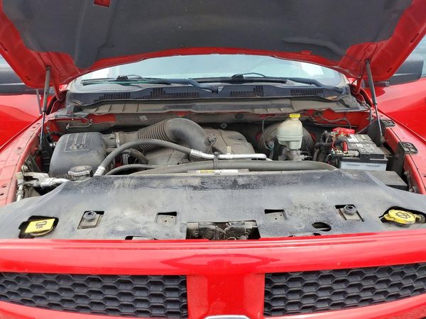 2015 RAM 1500 ST CREW CAB 4X2