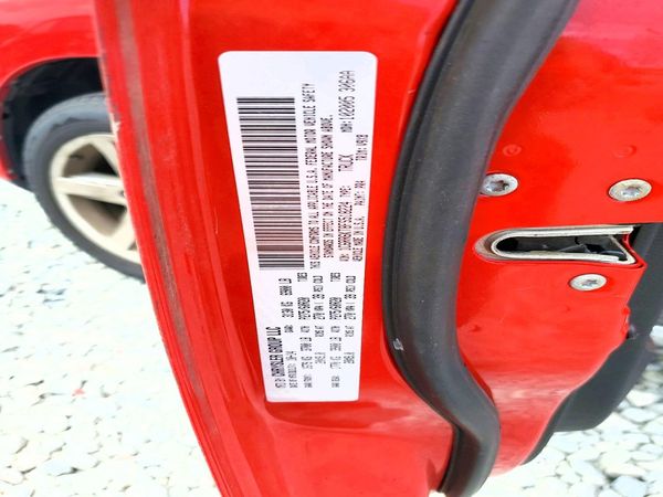 2015 RAM 1500 ST CREW CAB 4X2
