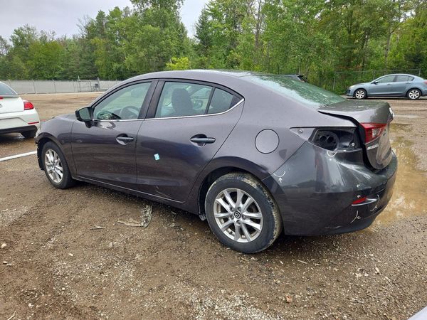 2018 MAZDA 3 Touring