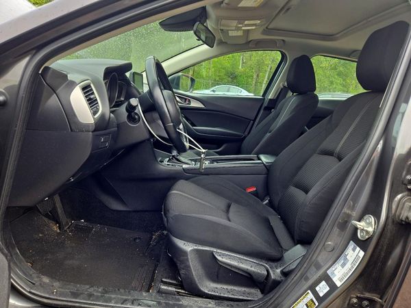 2018 MAZDA 3 Touring
