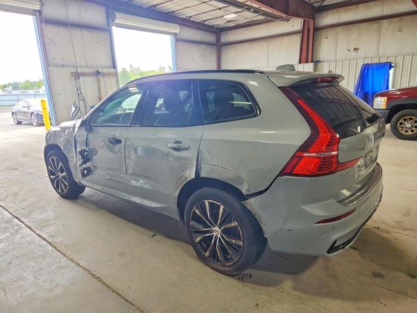 2024 VOLVO XC60 Ultimate Dark — DSRA