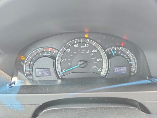 2012 TOYOTA CAMRY