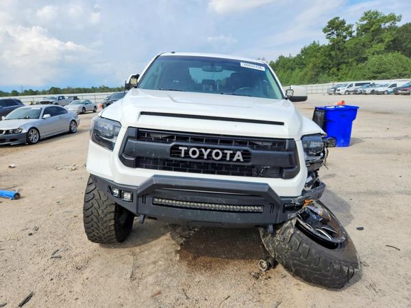2016 TOYOTA TUNDRA