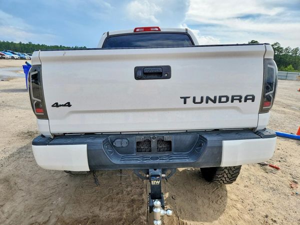2016 TOYOTA TUNDRA