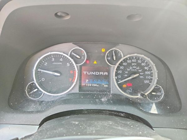2016 TOYOTA TUNDRA