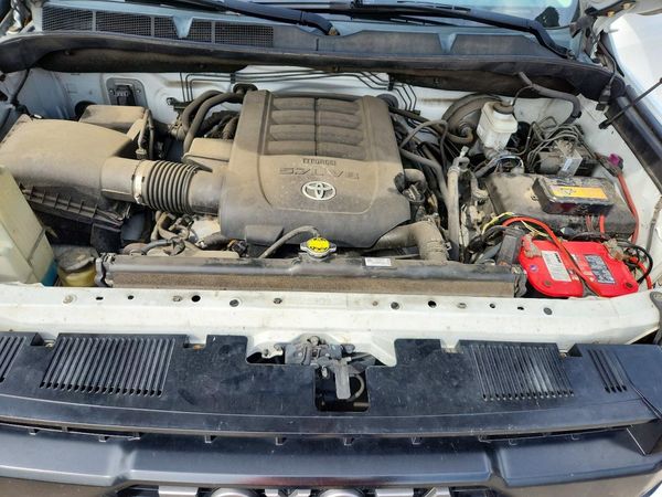 2016 TOYOTA TUNDRA