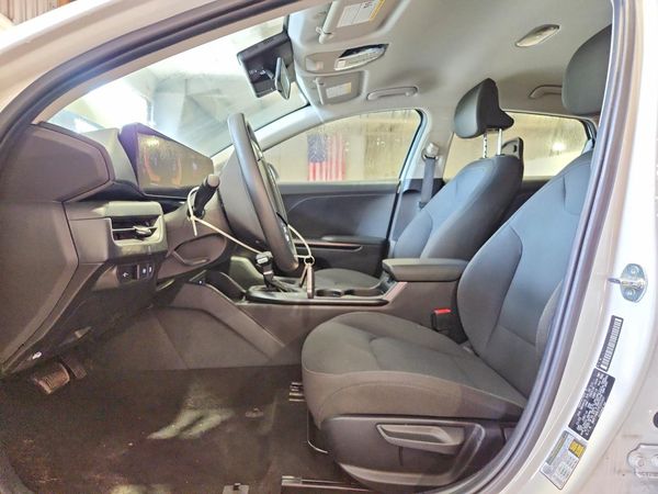 2026 KIA K4 LX, LXS