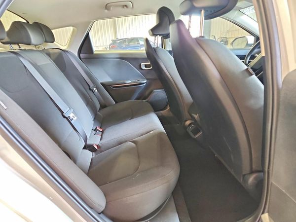 2026 KIA K4 LX, LXS